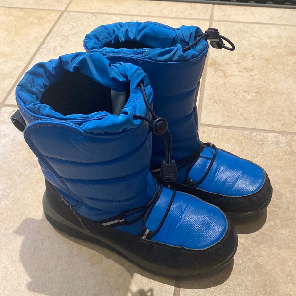 Boys Lands’ end winter boots size 3